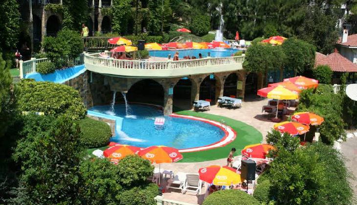 Club Aquarium Apartments