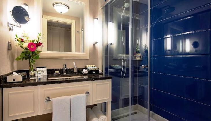 هتل تایتانیک دلوکس بلک