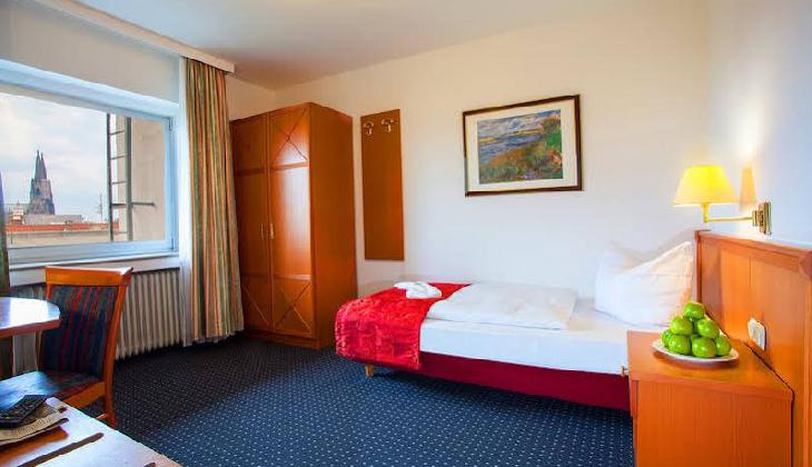 Royal by Centro Comfort