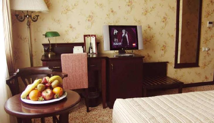 هتل پِرا رُز