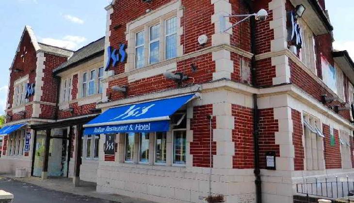 Isis Restaurant & Hotel