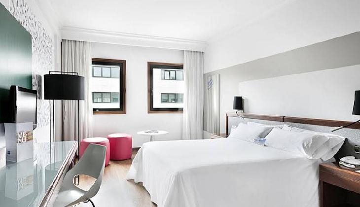Tryp Santiago