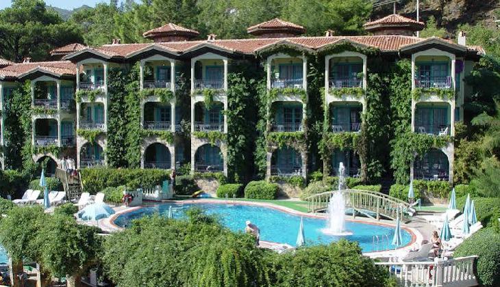 Club Aquarium Apartments