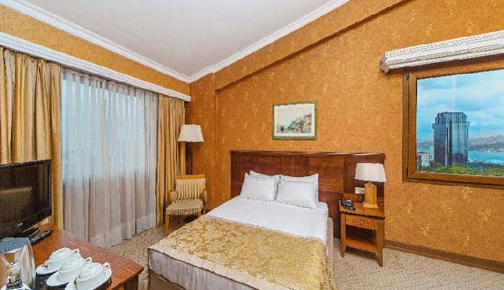 هتل گرند اوزتانیک