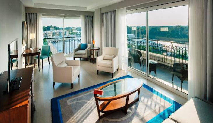 هتل تایتانیک دلوکس بلک