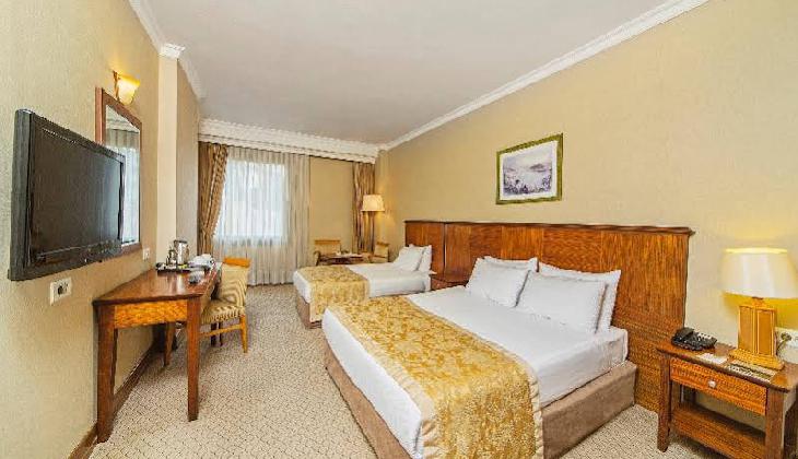 هتل گرند اوزتانیک