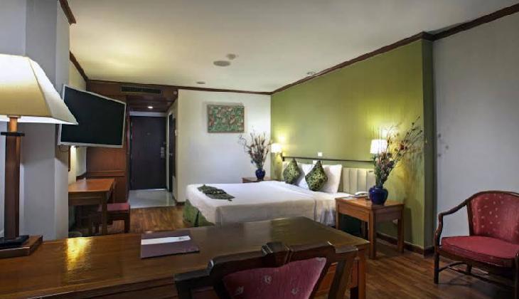 Check Inn Regency Park