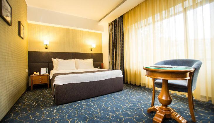 Crystal Palace Hotel