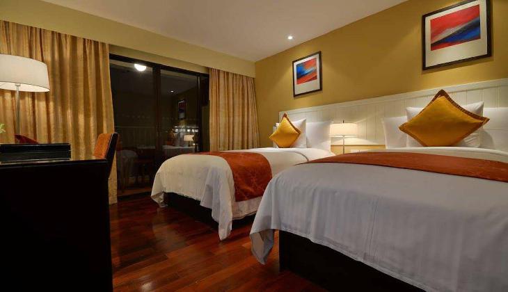 Novotel Phuket Surin Beach Resort