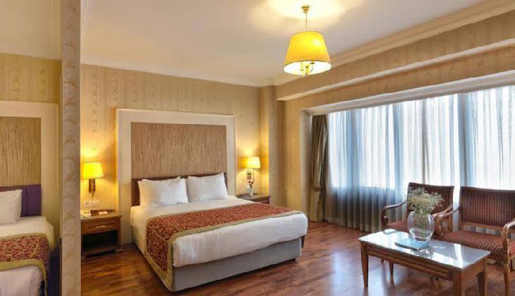 هتل مترو پارک تکسیم