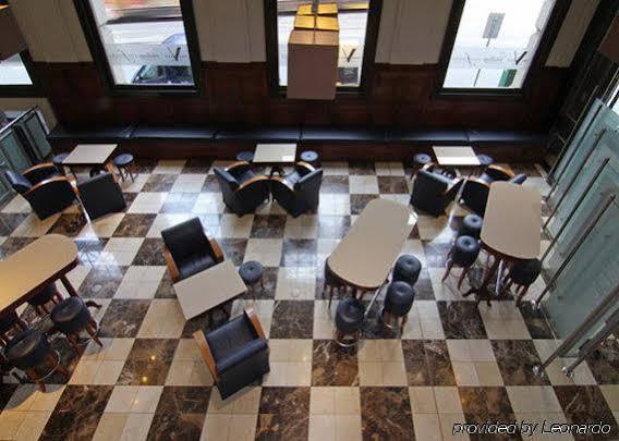 Quality Hotel Batman's Hill on Collins