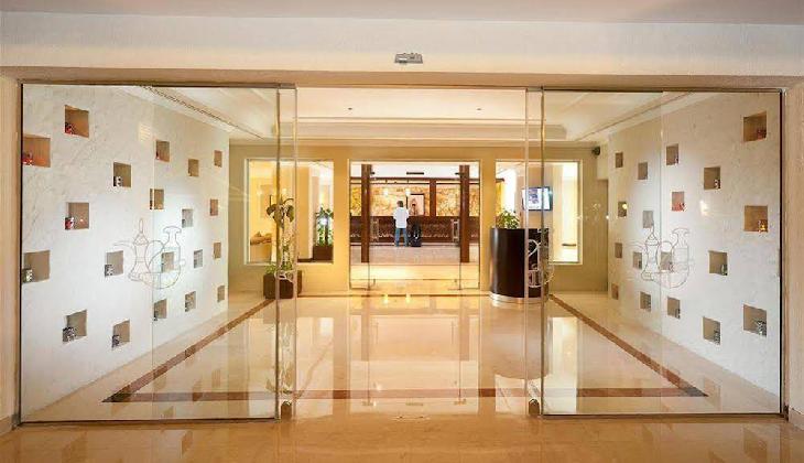 Al Falaj Hotel