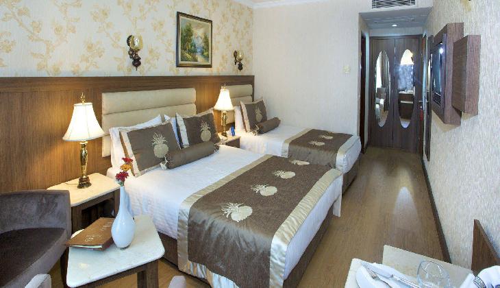 هتل گرند هیلاریوم