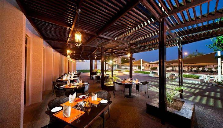 Al Falaj Hotel