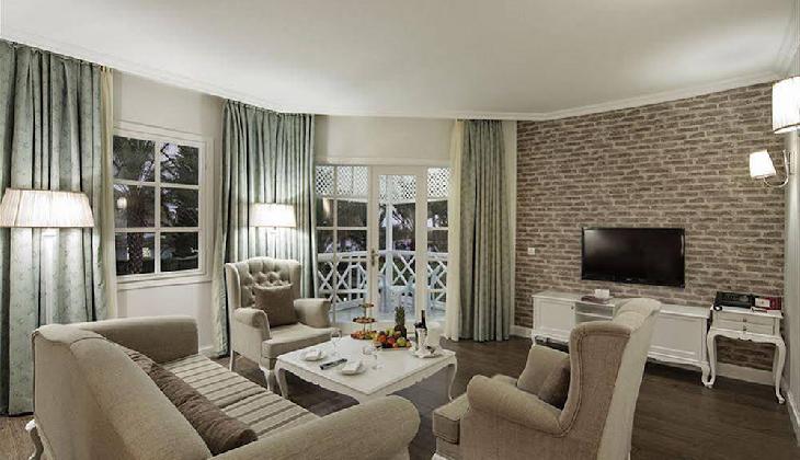 Euphoria Palm Beach Resort