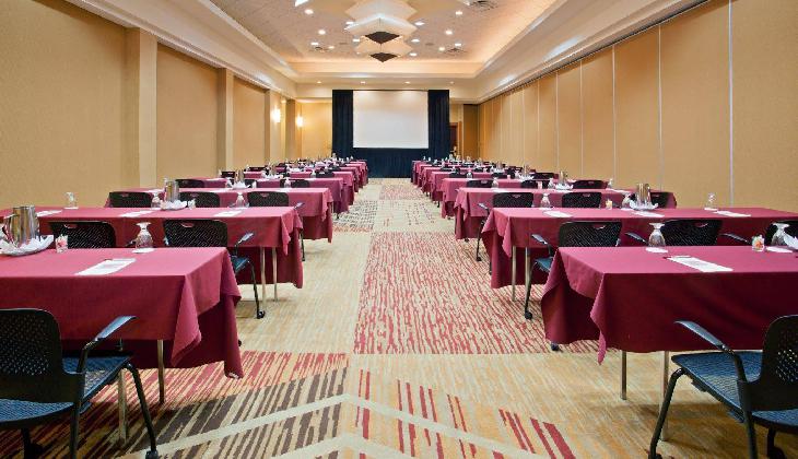 Crowne Plaza Hotel Houston River Oaks