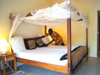 Lemon Creek Hotel Resort