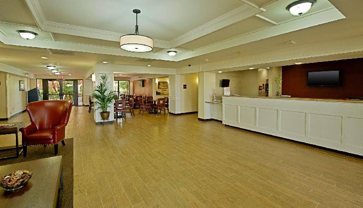 Red Roof Plus Miami Airport