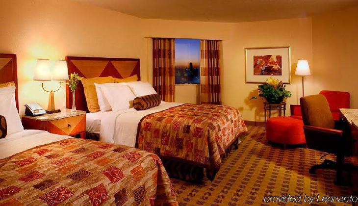 Crowne Plaza Hotel Houston River Oaks