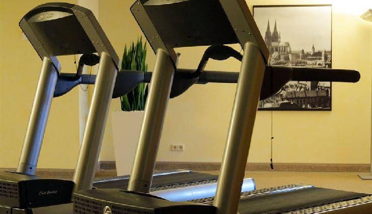 AZIMUT Hotel Cologne