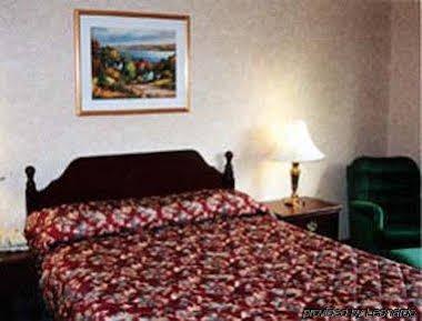 Days Inn - Toronto East Lakeview