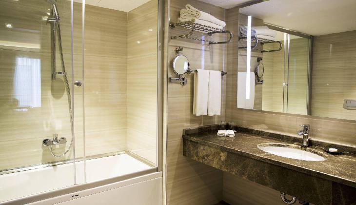 هتل گرند آراس سوئیت