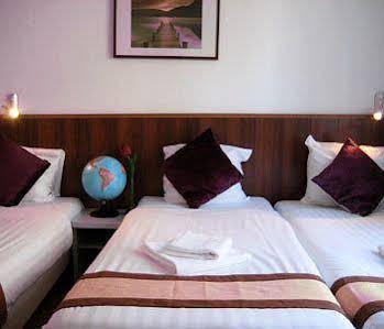 Budget Hotel Flipper