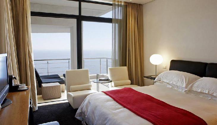 Cascades on the Promenade