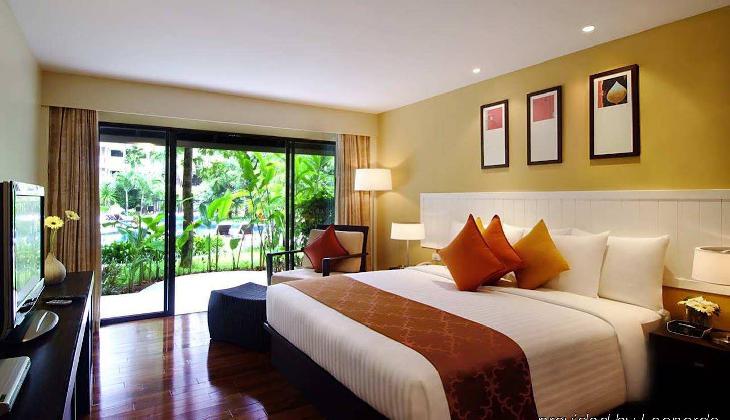 Novotel Phuket Surin Beach Resort