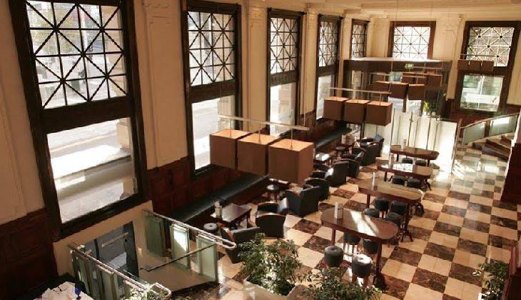 Quality Hotel Batman's Hill on Collins