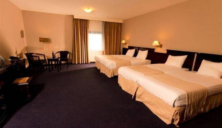 Xo Hotels Blue Square