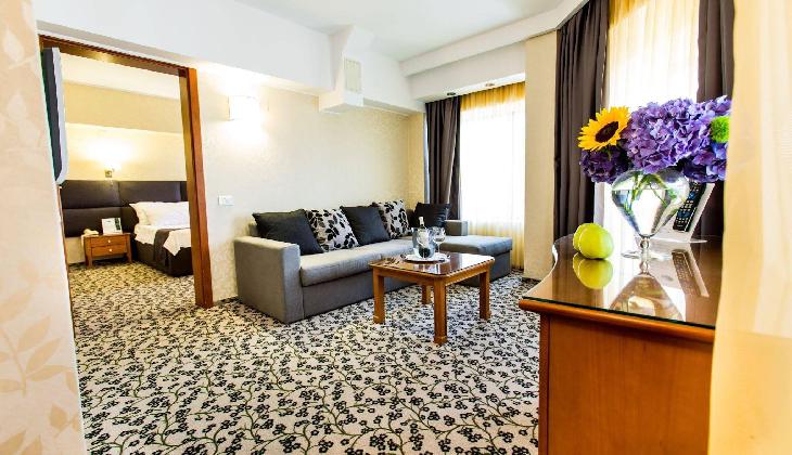 Crystal Palace Hotel