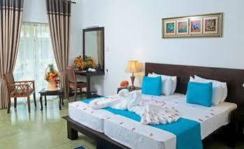 Coco Royal Beach Hotel