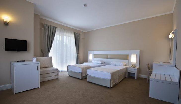 Novia White Lilyum Hotel