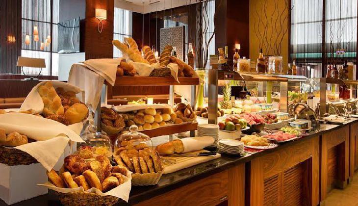 Doubletree By Hilton Hotel Van