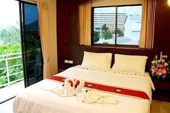 هتل تریپل راند پلیس