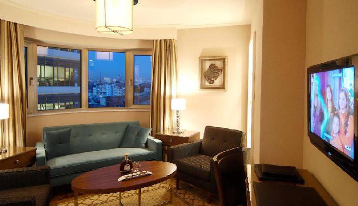 هتل تایتانیک سیتی تکسیم