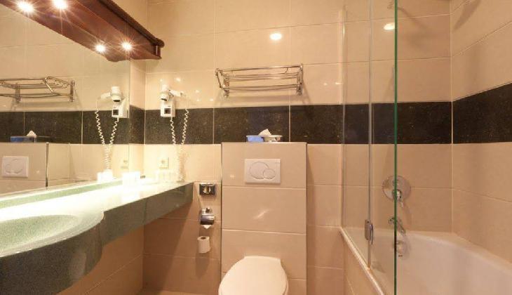 Xo Hotels Blue Square