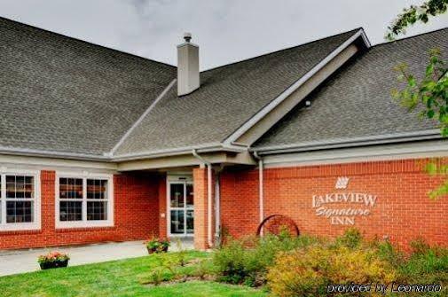 Lakeview Signature Inn - Calgary