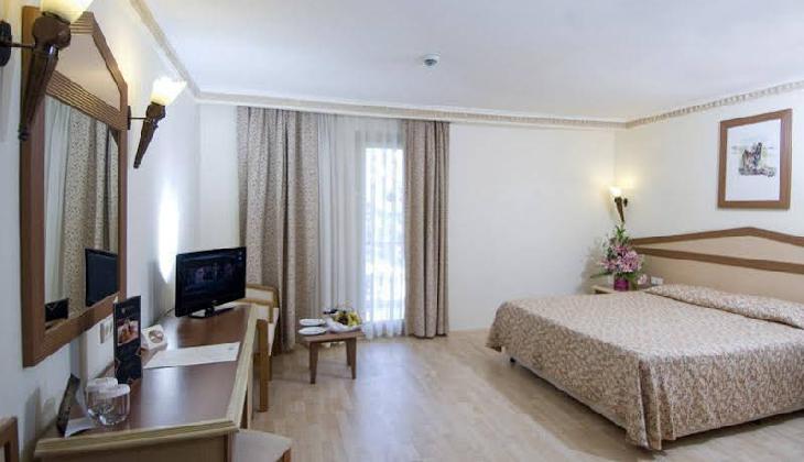 هتل ورا استون پالاس ریزورت