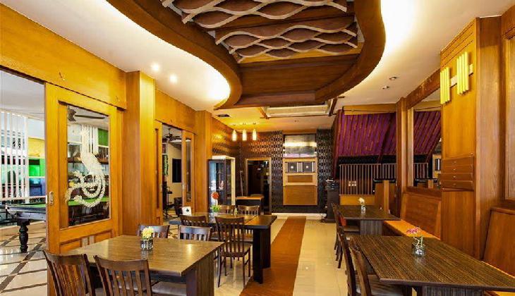 هتل تریپل راند پلیس