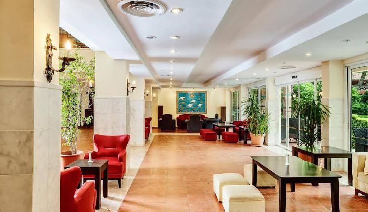 Jeans Club Hotels Festival