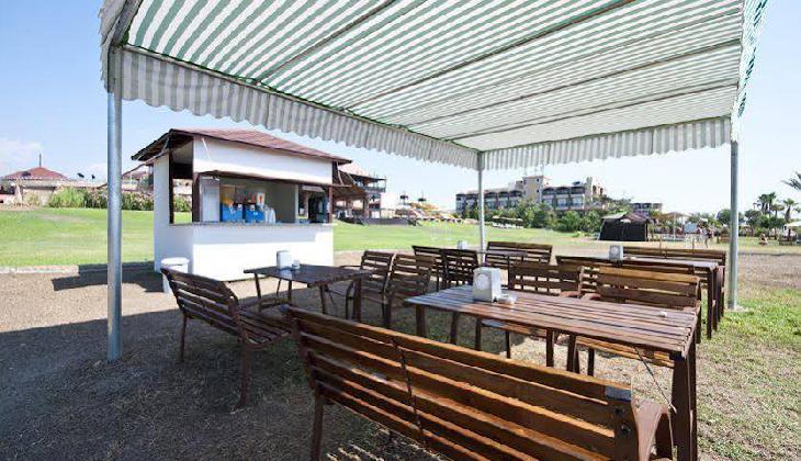 Novia White Lilyum Hotel