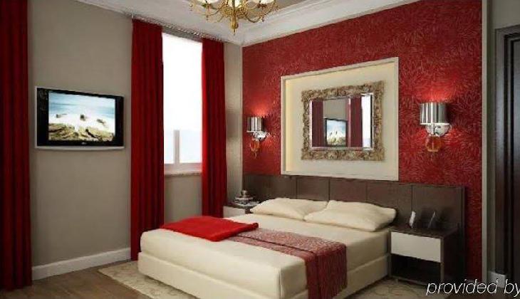 هتل ار سوئیت تکسیم 