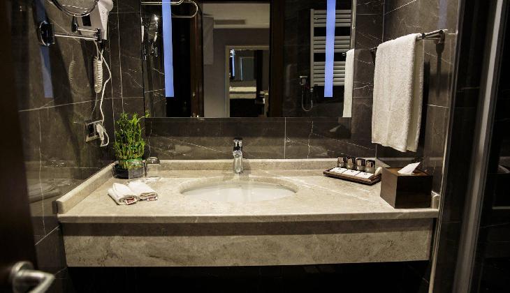 هتل گرند آراس سوئیت