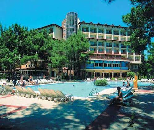 Jeans Club Hotels Festival