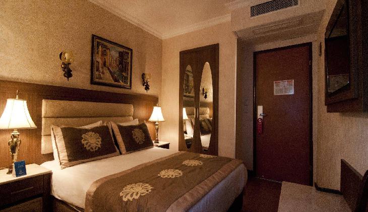 هتل گرند هیلاریوم