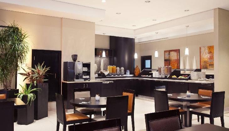 Holiday Inn Express Dubai Safa Park