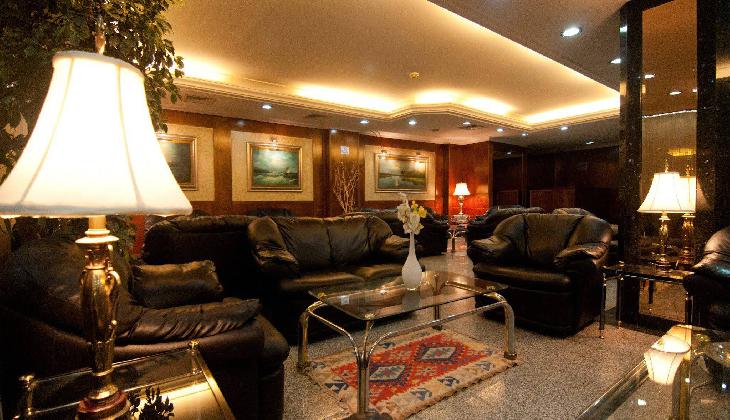 هتل گرند هیلاریوم