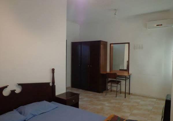 Al Fawanes Hotel Apartments